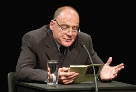 Bruno Ganz em Novelle von Goethe.