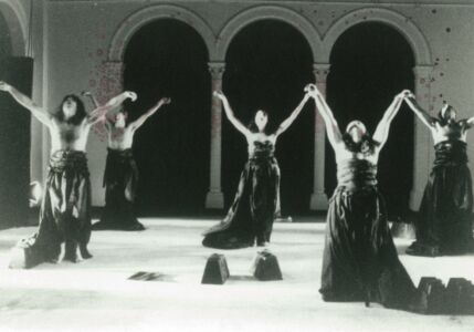 Persas, pelo Attis Theatre