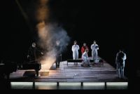 D. João, de Molière, encenação de Ricardo Pais, para o Teatro Nacional São João.